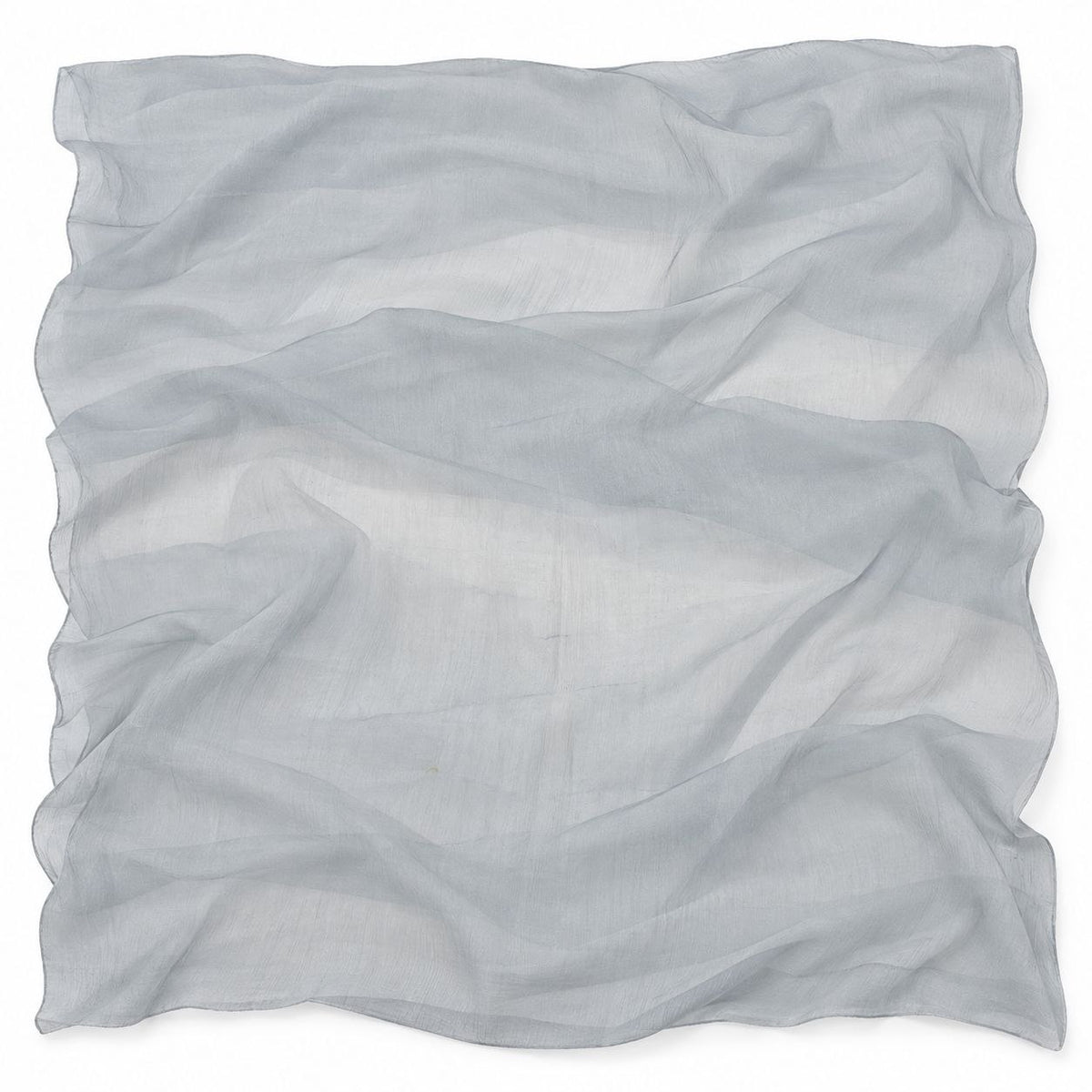 Lys gråblå silke chiffon 130 cm – hele stoffet med misfarvning (billede 1 af 2)