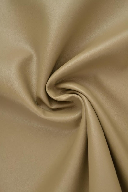 taupe imiteret læder premium – stoffet rullet løst sammen i bløde folder