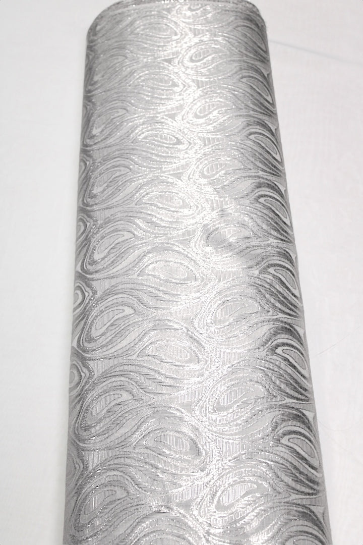 SØLV SATIN JACQUARD STOF MED DRÅBEMOTIV