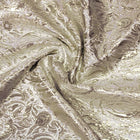 CHAMPAGNEFARVET SATIN JACQUARD STOF MED BOTANISKE MOTIVER