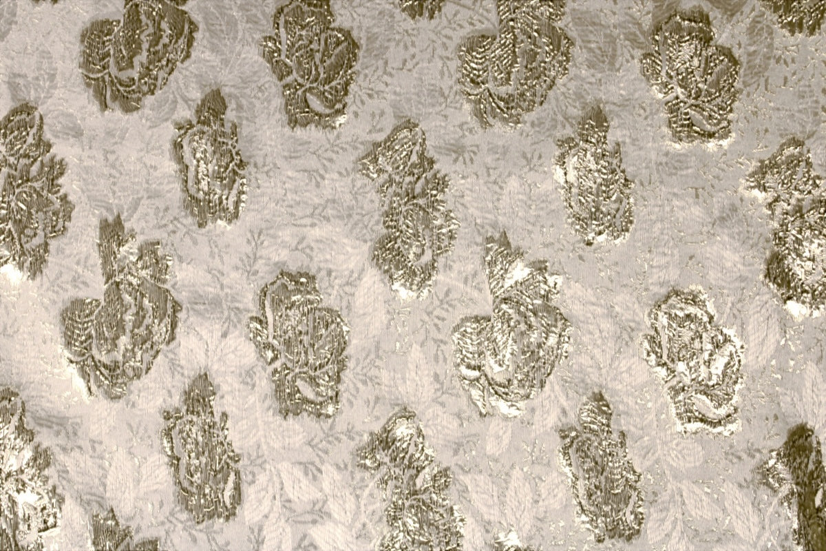 CHAMPAGNEFARVET SATIN JACQUARD STOF MED BLOMSTER