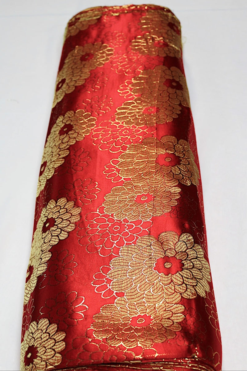 RØD SATIN JACQUARD STOF MED MORGENFRUER