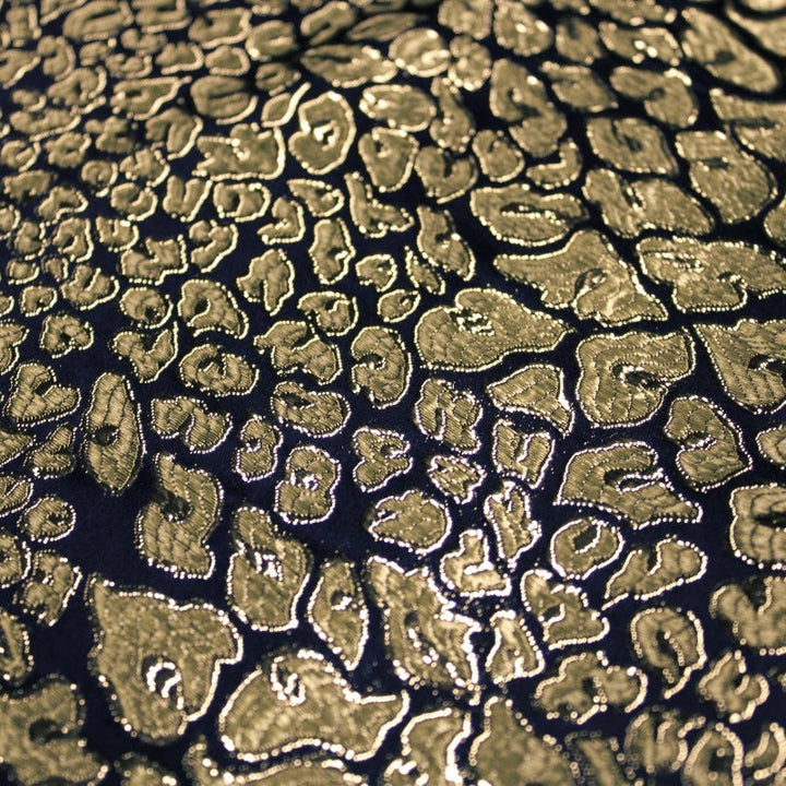 SORT SATIN JACQUARD STOF MED LEOPARDPLETTER