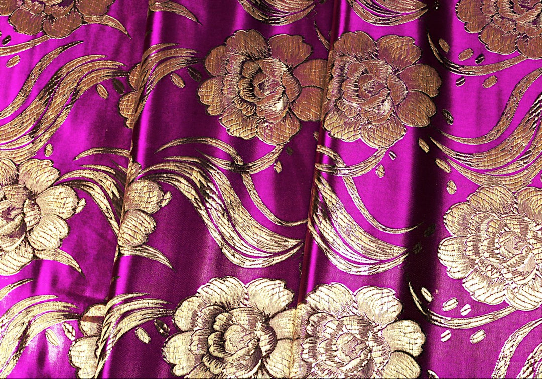 LILLA SATIN JACQUARD STOF MED BLOMSTER