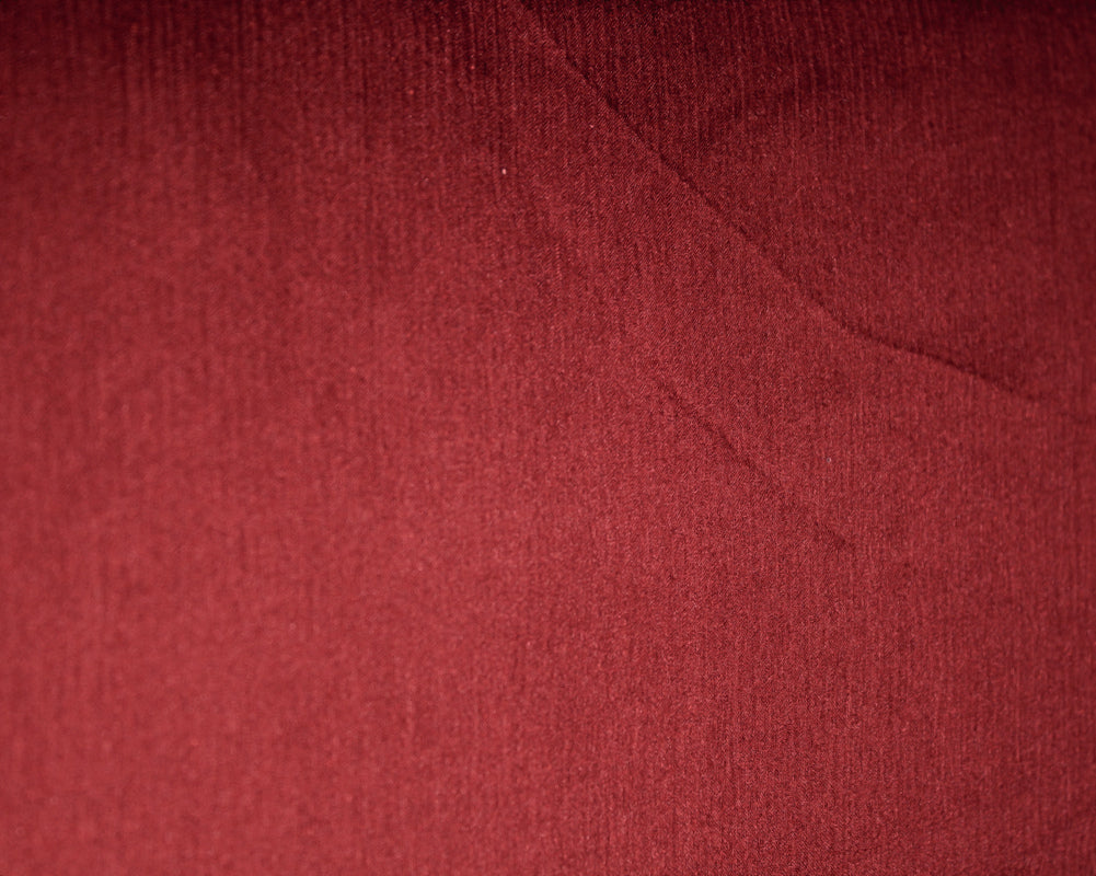 VINRØDT SILKE CHIFFON STOF