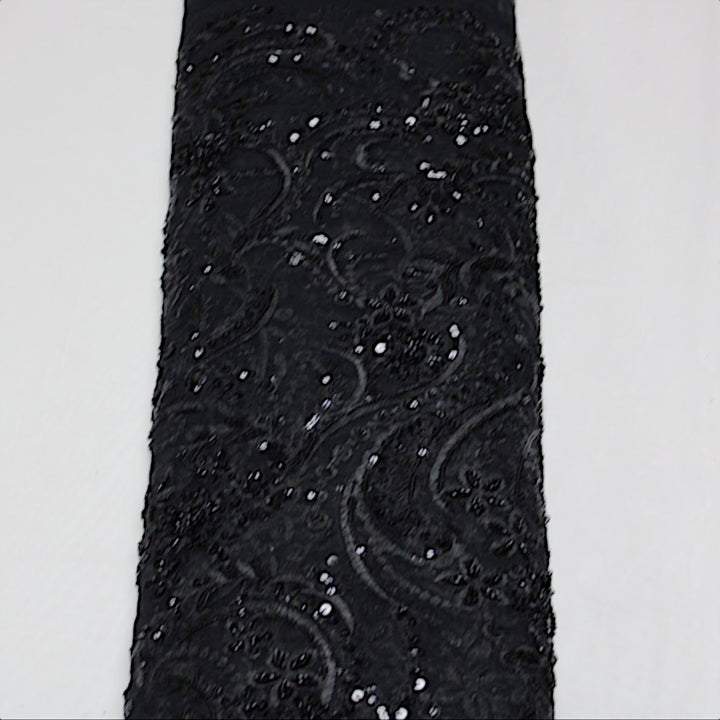 SORT TYL STOF MED PAILLETTER OG PERLER