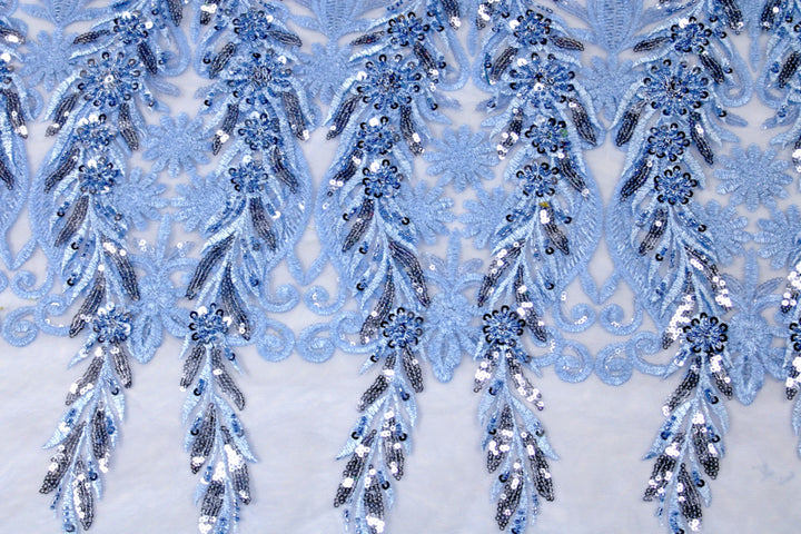 BLÅT TYL STOF MED PAILLETTER OG PERLER