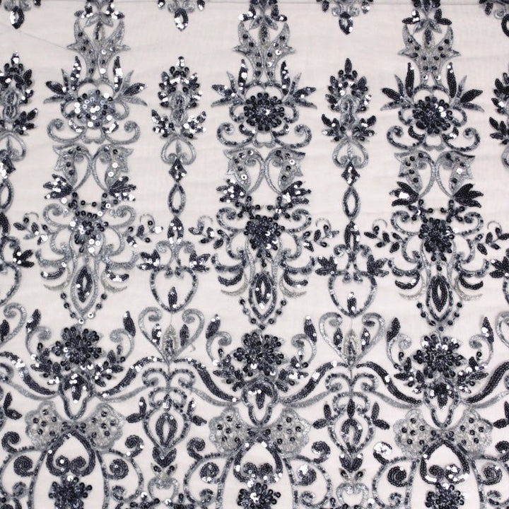 SØLV TYL STOF MED PAILLETTER OG PERLER