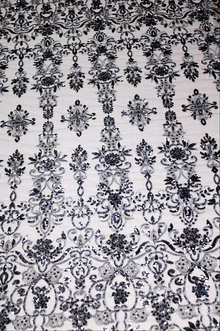 SØLV TYL STOF MED PAILLETTER OG PERLER