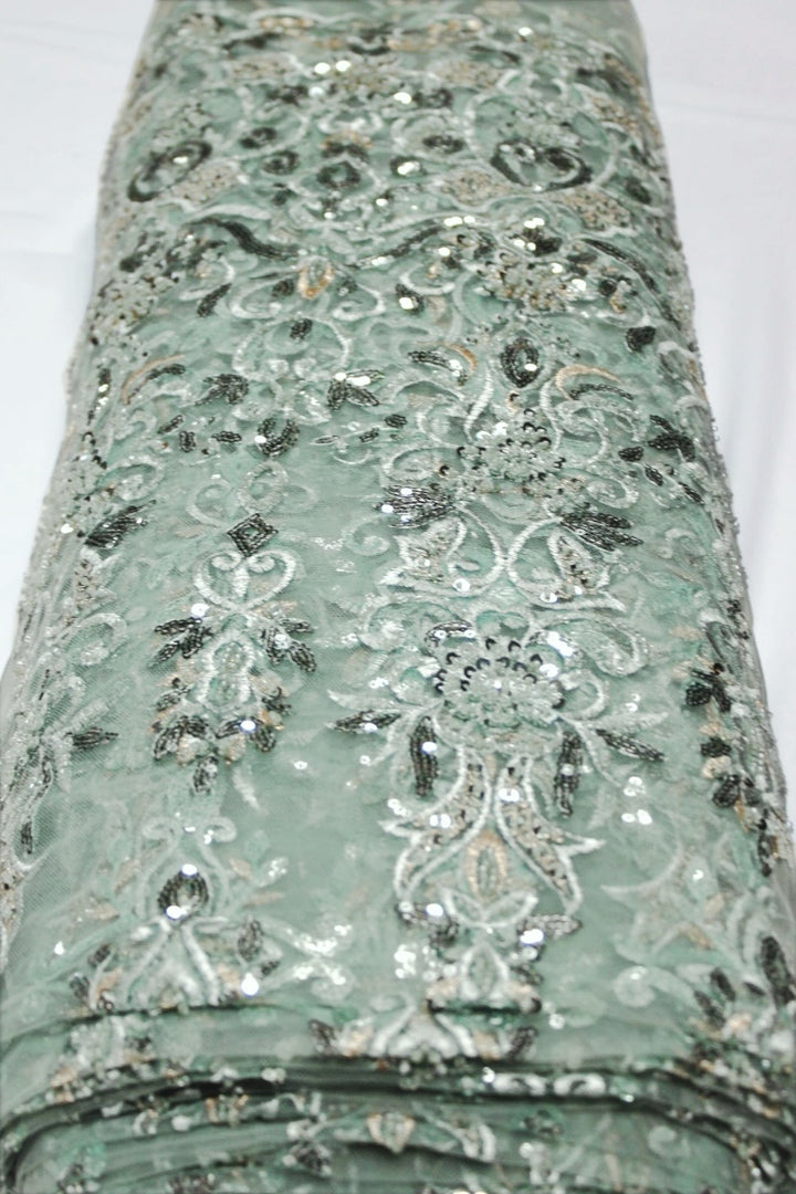 VINTAGE GRØNT TYL STOF MED PAILLETTER OG PERLER