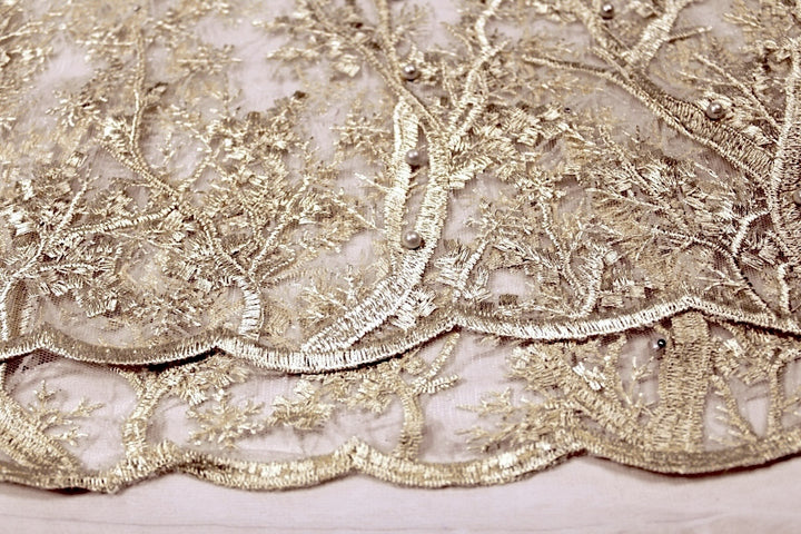 CHAMPAGNE TYL STOF MED BRODEREDE TRÆER