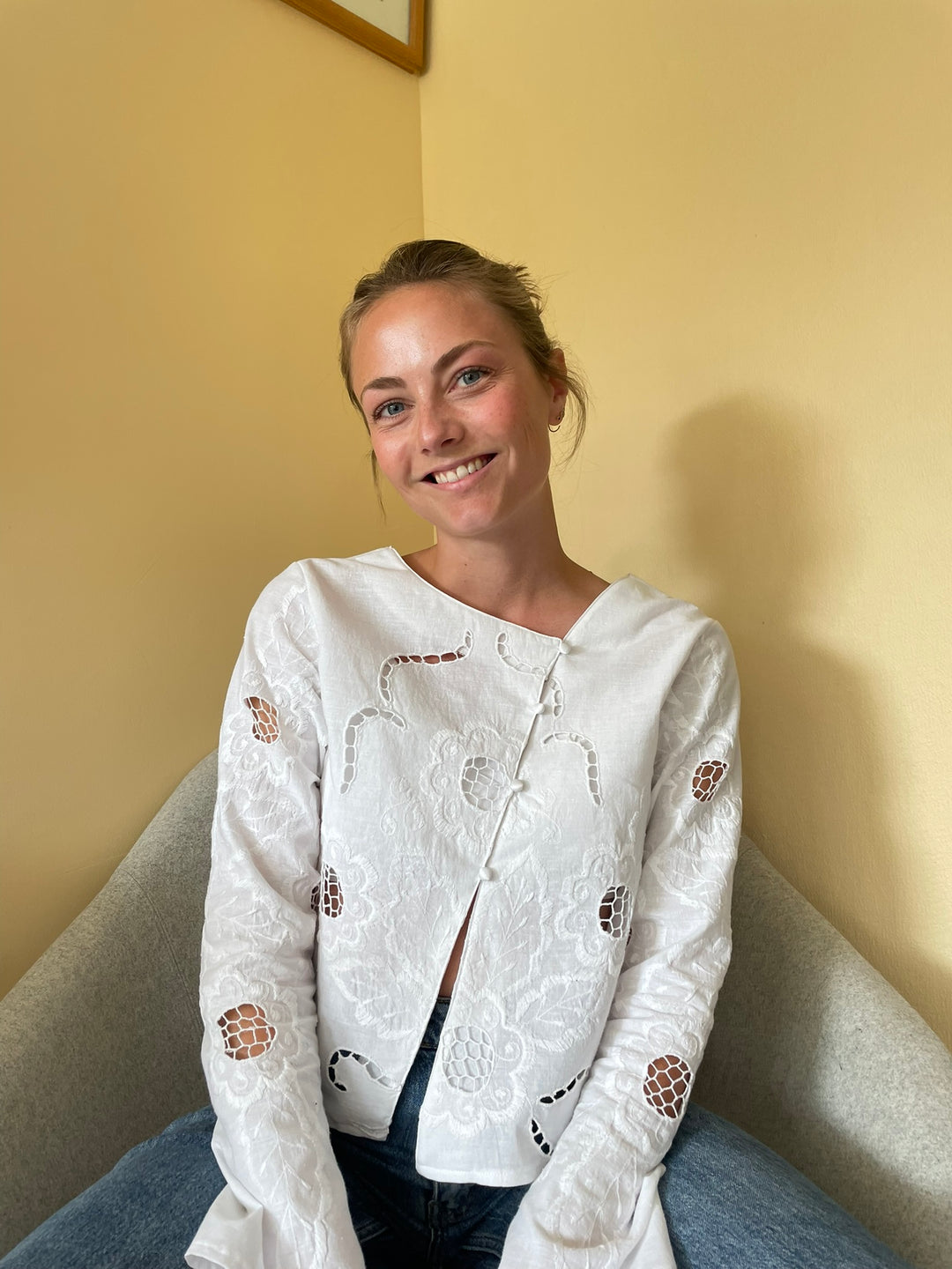 BELLA BLUSE SYMØNSTER (PDF) – DESIGNET AF DITTE ANDY (STR. 34-50)