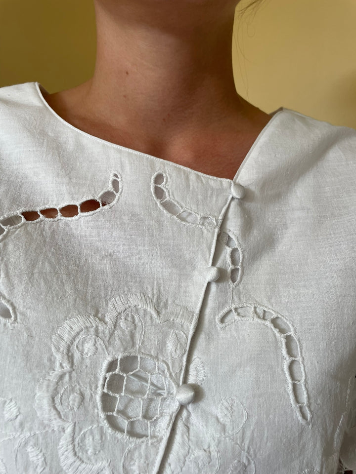 BELLA BLUSE SYMØNSTER (PDF) – DESIGNET AF DITTE ANDY (STR. 34-50)