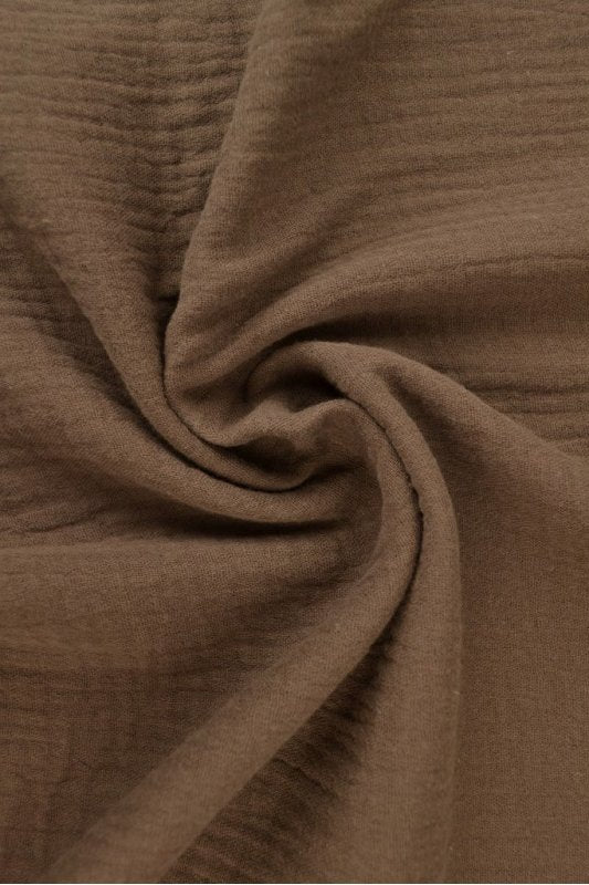 BRUN DOUBLE GAUZE MUSSELIN – BLØD & ÅNDBAR