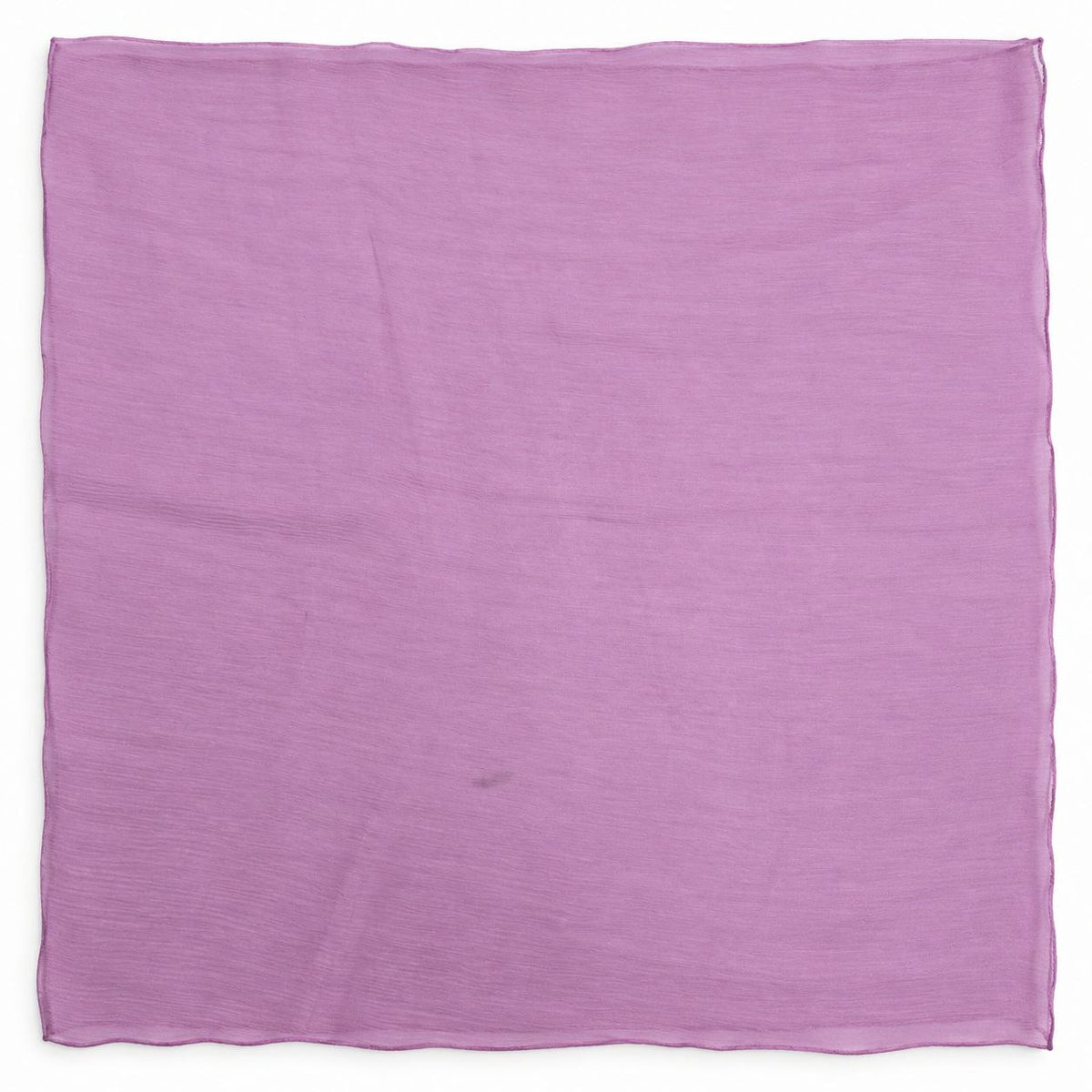 Støvet rosa silke chiffon – hele stoffet med synlige mærker (billede 1 af 2)