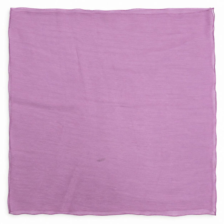 Støvet rosa silke chiffon – hele stoffet med synlige mærker (billede 1 af 2)