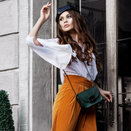 TURKIS VISKOSE STOF – LET FALD & ELEGANT MAT GLANS