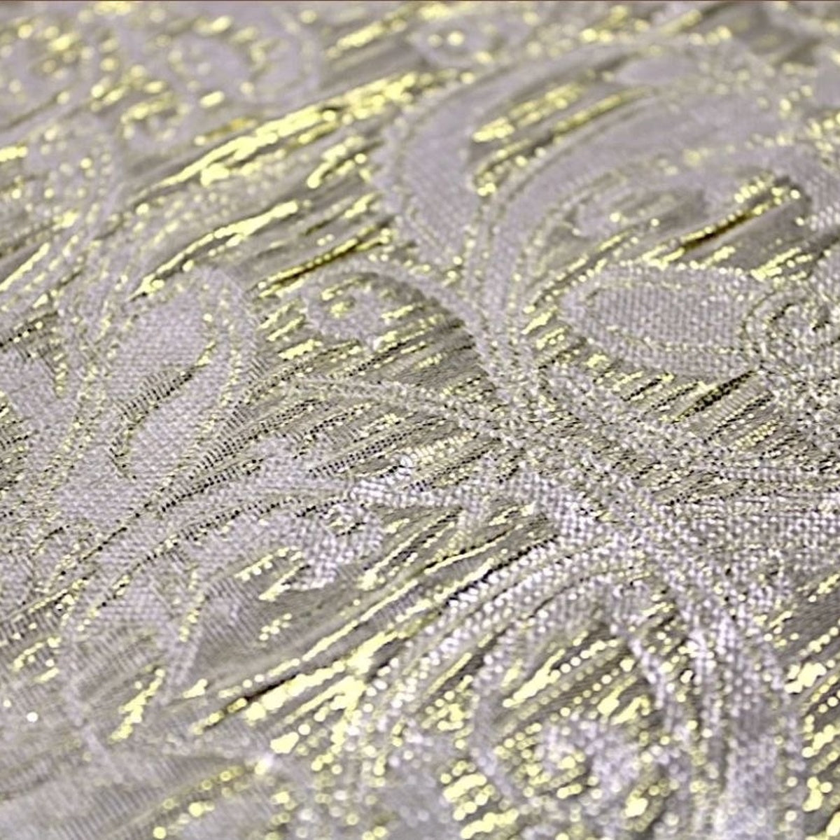 CHAMPAGNEFARVET SATIN JACQUARD STOF MED BLOMSTERRANKER (billede 3 af 3)