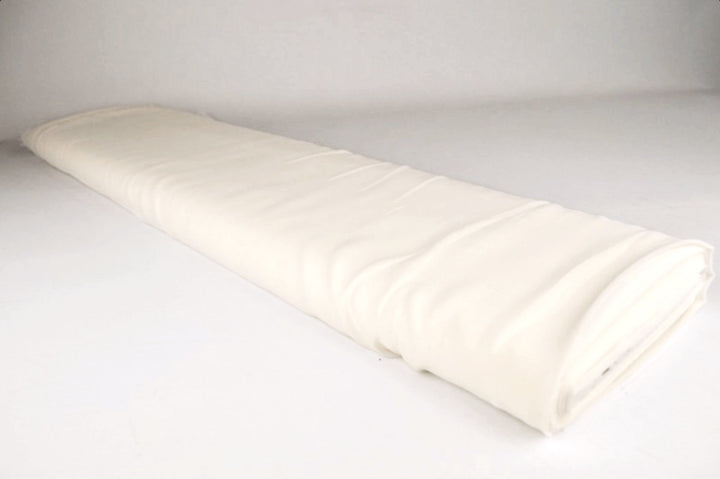 RÅHVID CHIFFON – LET, GENNEMSIGTIG & MED FLOT FALD