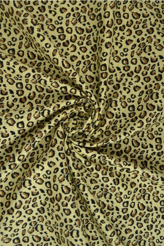 OLIVEN BOMULDSPOPLIN MED LEOPARDPRINT – SORT & BRUN