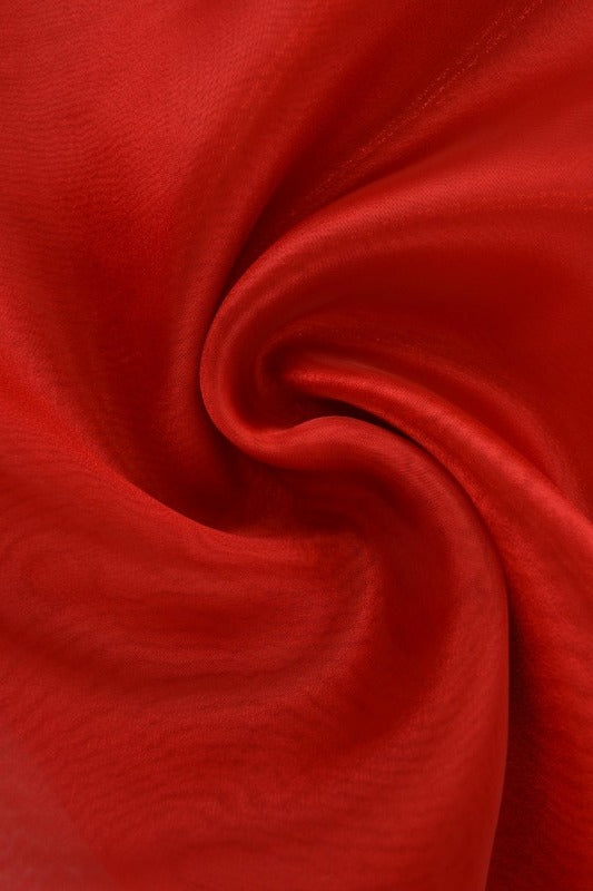 RØD ORGANZA – TRANSPARENT & SKINNENDE