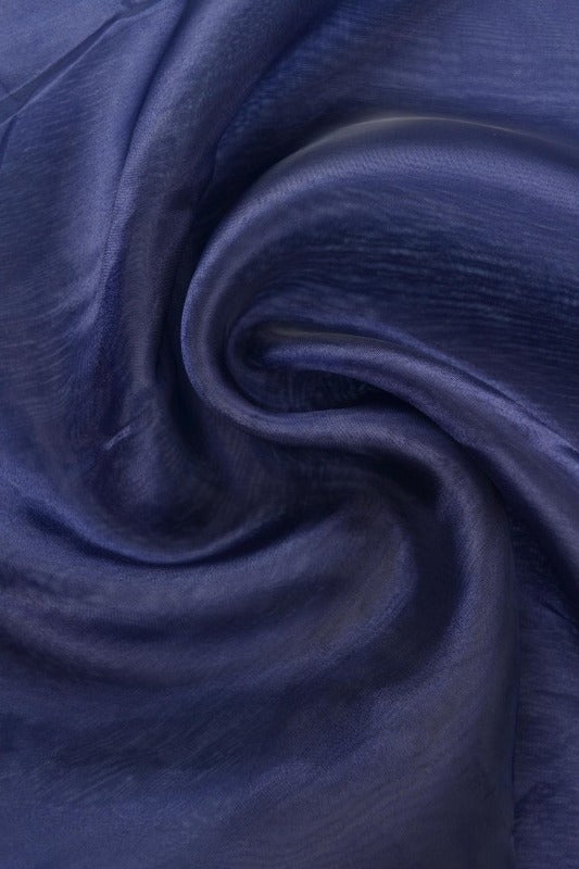 NAVY ORGANZA – TRANSPARENT & SKINNENDE
