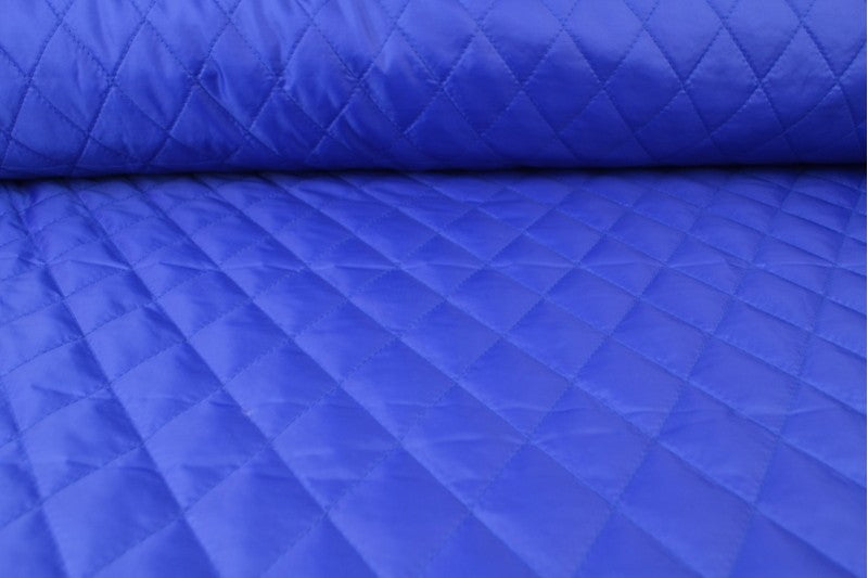 MØRKEBLÅ QUILT STOF MED VATTERET BAGSIDE