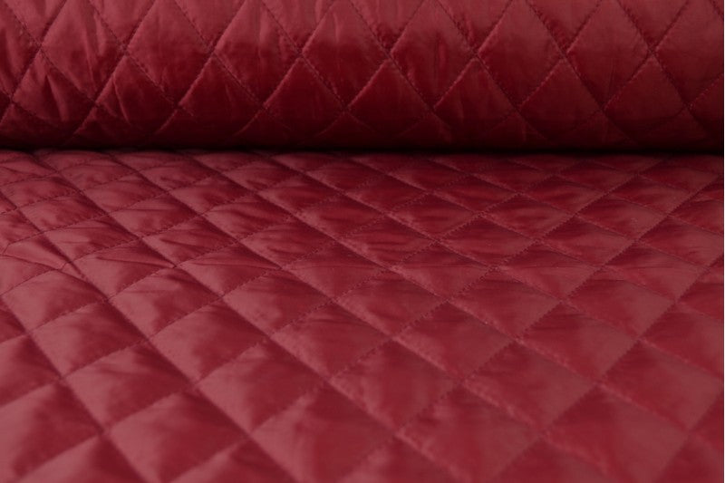 BORDEAUX QUILT STOF MED VATTERET BAGSIDE