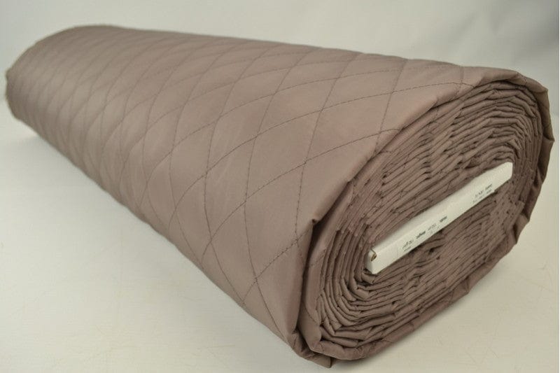 Garn & Metervarer WT Quiltet Lining TAUPE FASTVÆVET QUILT FOER/YDERSTOF 2-LAG