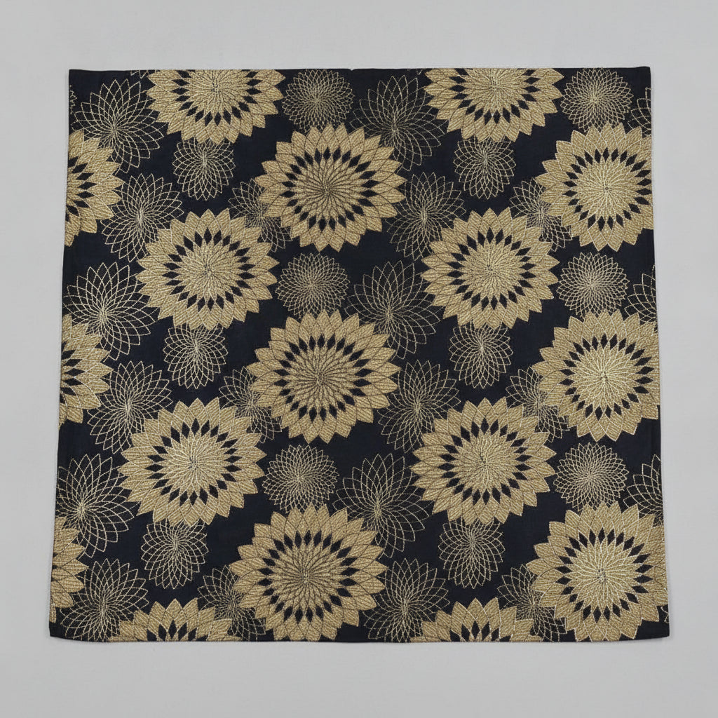 MØRKEBLÅ SATIN JACQUARD STOF MED GULD BLOMSTER (billede 1 af 3)