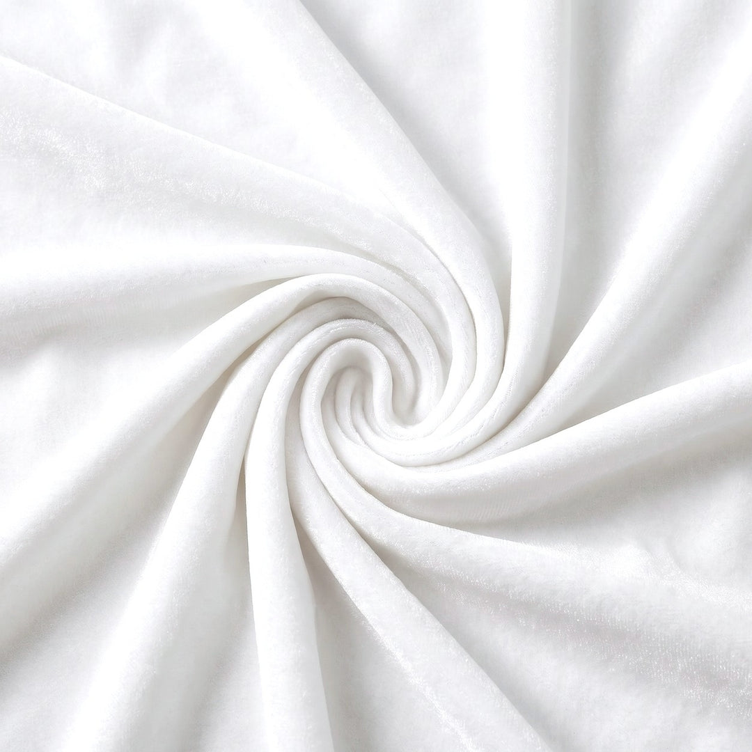 HVIDT MICRO VELOUR STOF – stoffet samlet i en blød swirl (billede 1 af 3)