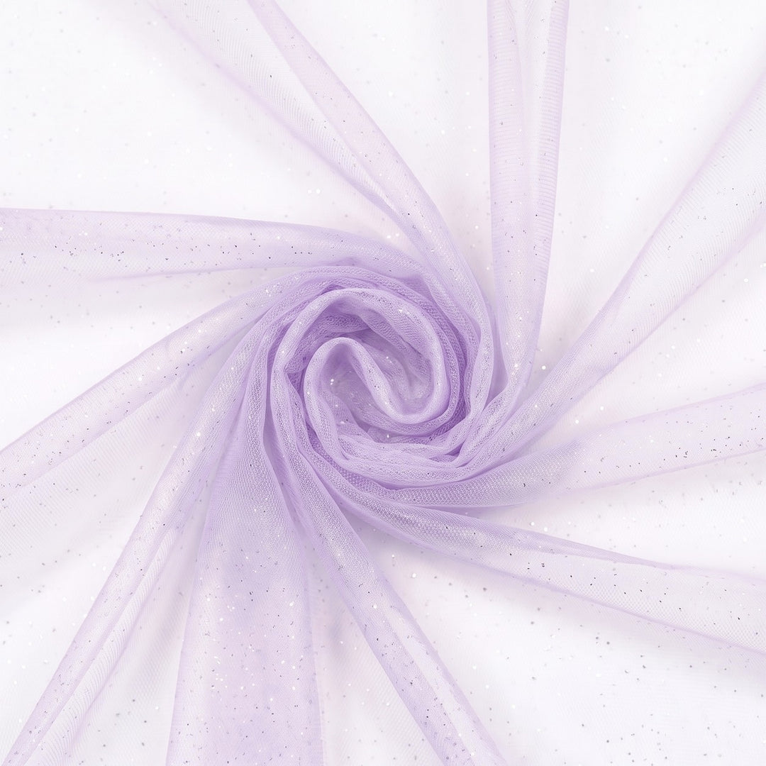 Lavendel glitter tyl med metallic — stoffet rullet løst sammen i bløde folder
