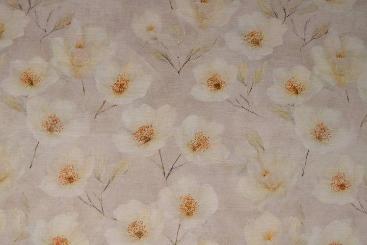 SANDFARVET HØR MED AKVAREL BLOMSTER – nærbillede