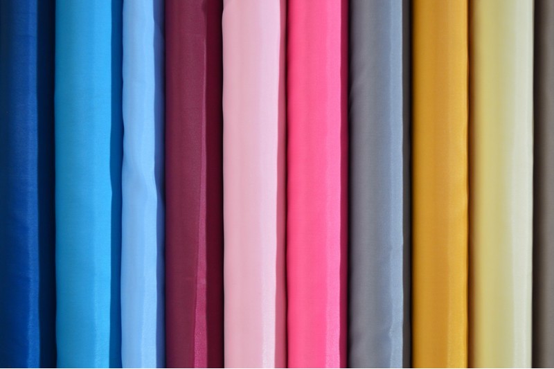 GRØN POLYESTER FOER – GLAT, LET & LET GLANS