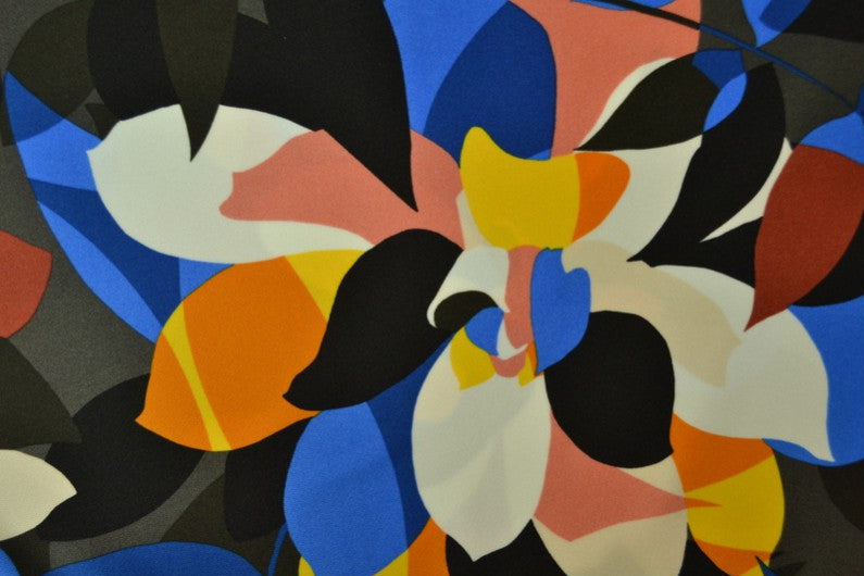 LYCRA – STILISERET BLOMSTERPRINT (FLERFARVET), 4-VEJS STRÆK & HURTIGTØRRENDE