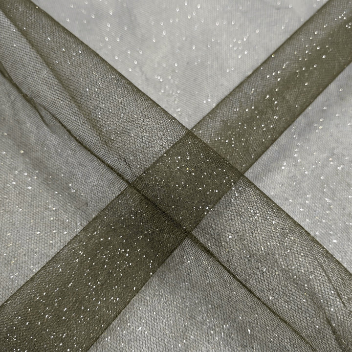 Mørk olivengrøn glitter tyl med metallic — nærbillede af netstruktur og glitter