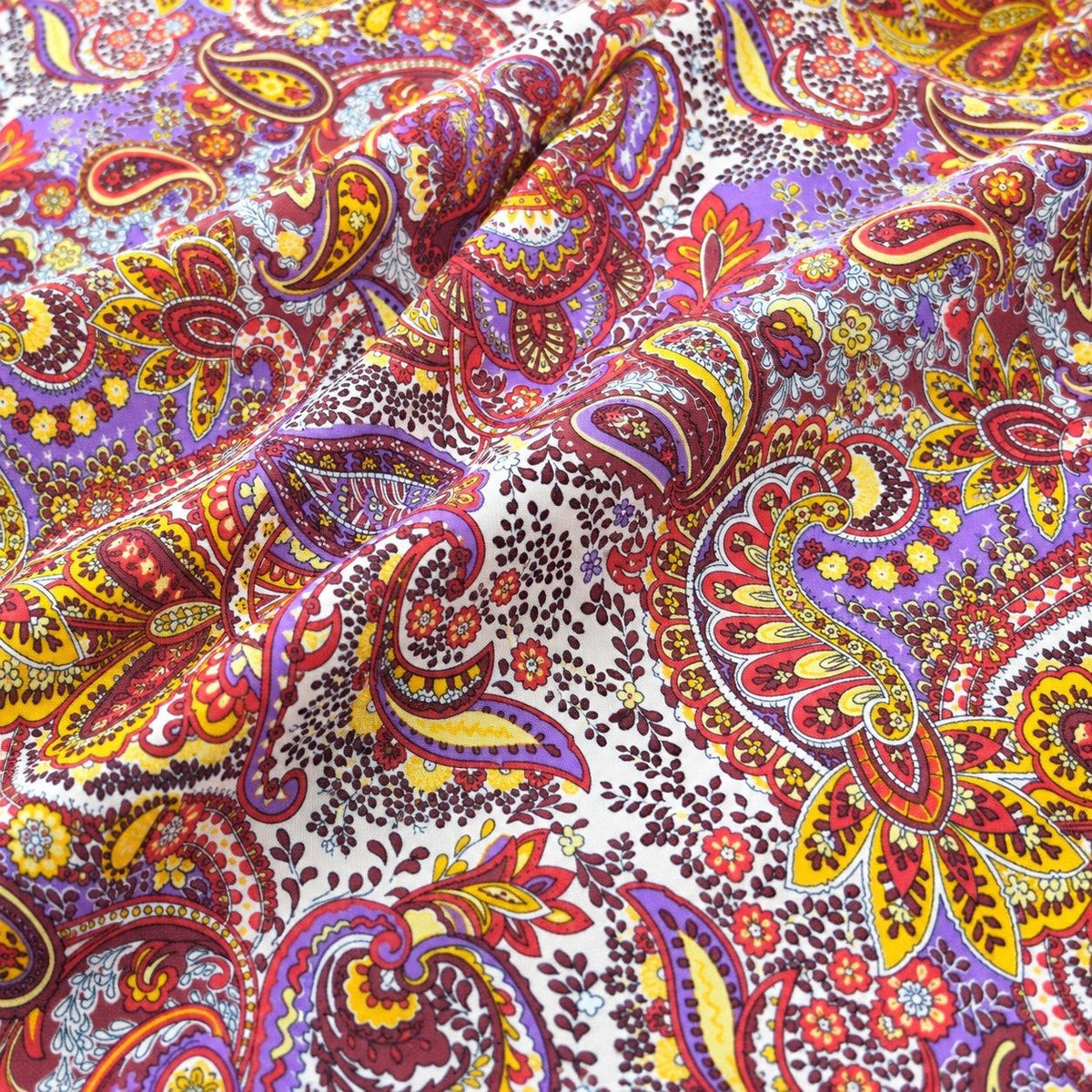 PAISLEY POLYESTERSTOF – LILLA/GUL/RØD MULTI (billede 3 af 3)