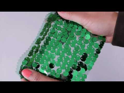 GRØN PAILLETSTOF – STORE 8 MM PAILLETTER & ENVEJS STRÆK