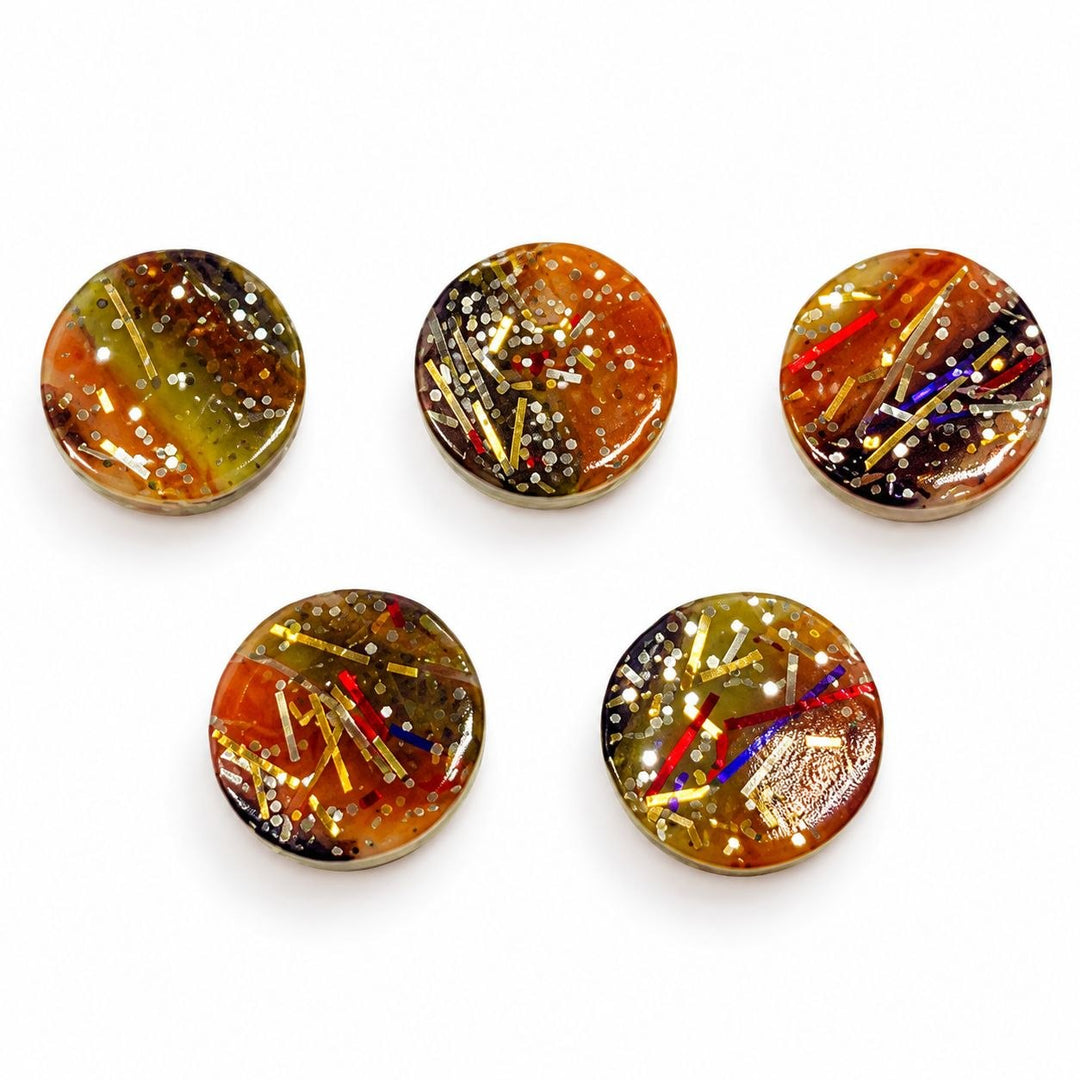 Rav/orange knapper med olivengrønne nuancer og multicolor glimmer – 5 stk.