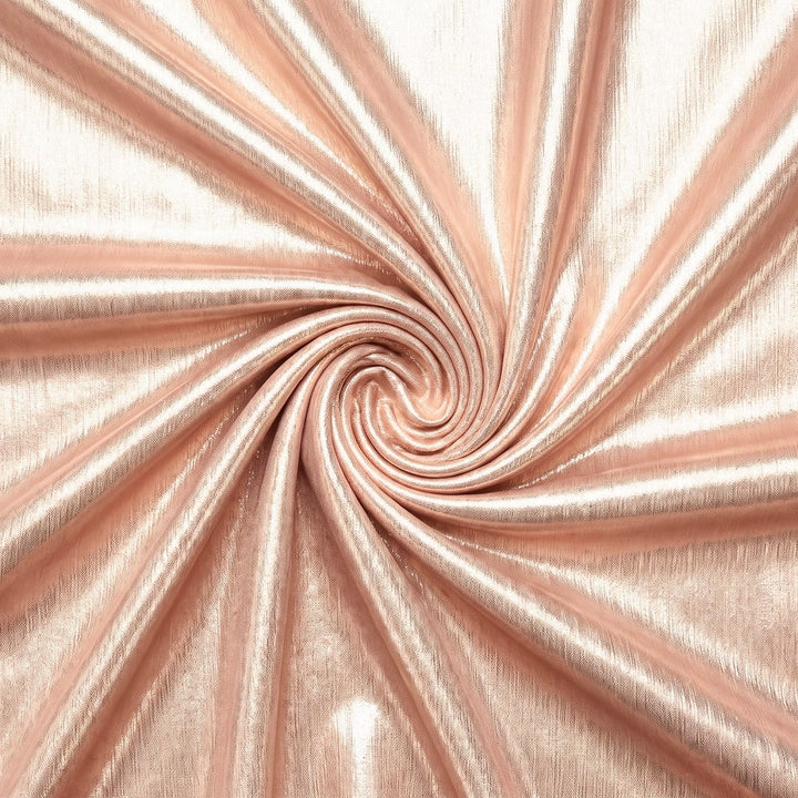 Rosaguld foil stof — stoffet arrangeret i spiralform med bløde folder