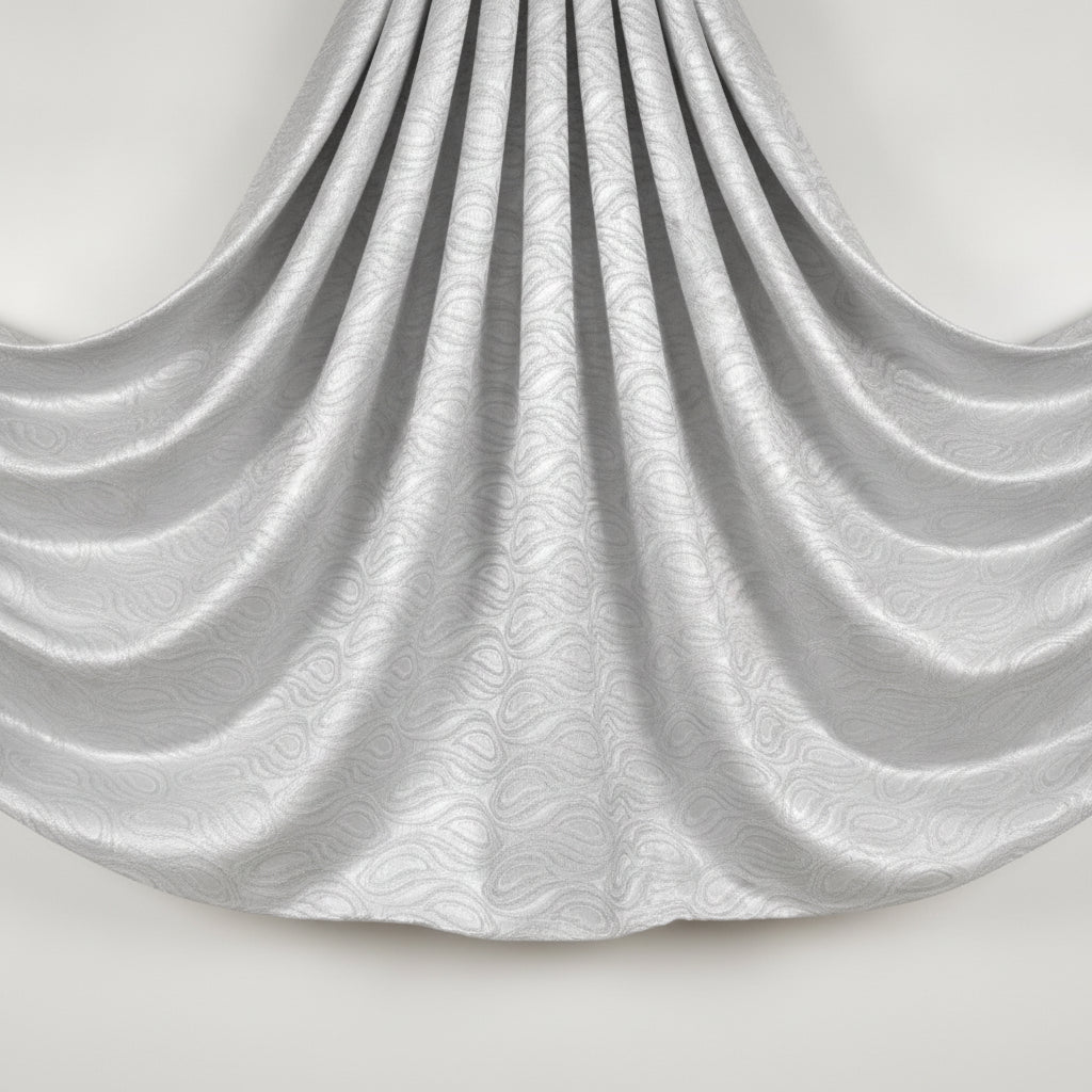 SØLV SATIN JACQUARD STOF MED DRÅBEMOTIV (billede 2 af 3)