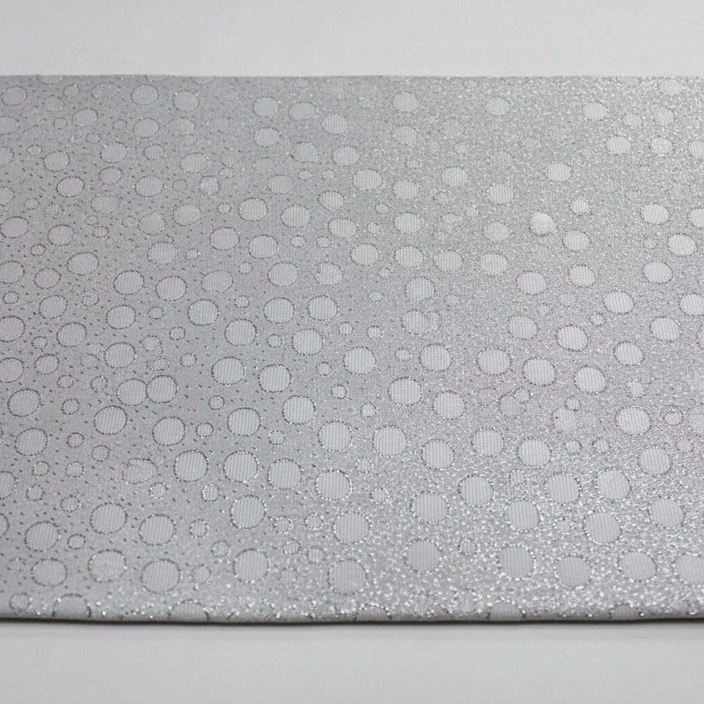 SØLV SATIN JACQUARD STOF MED PRIKKER (billede 1 af 3)