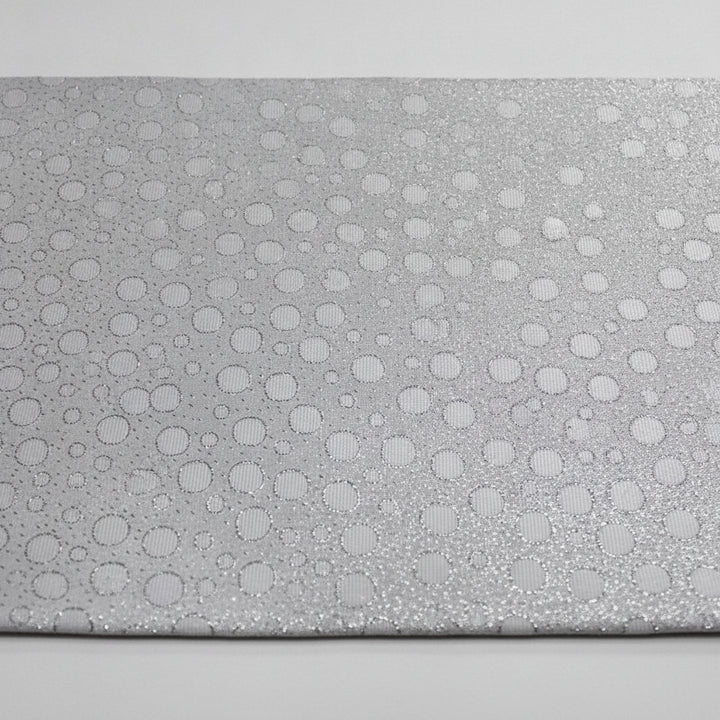 SØLV SATIN JACQUARD STOF MED PRIKKER (billede 1 af 3)