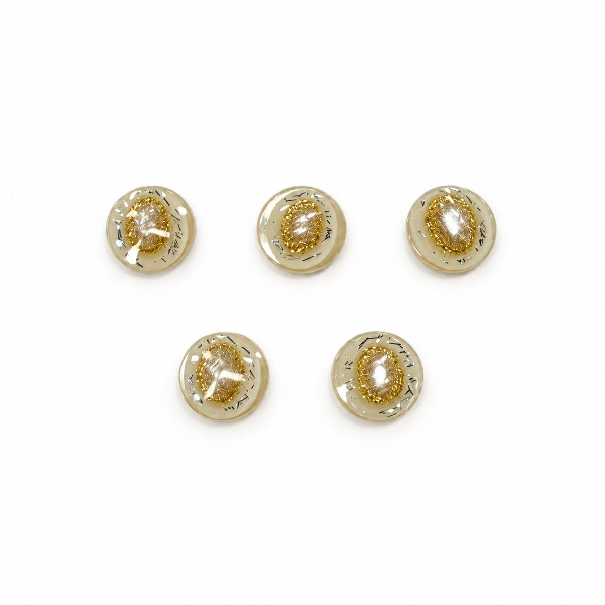 Transparent creme/beige knapper med guld- og sølvdetaljer – 5 stk.
