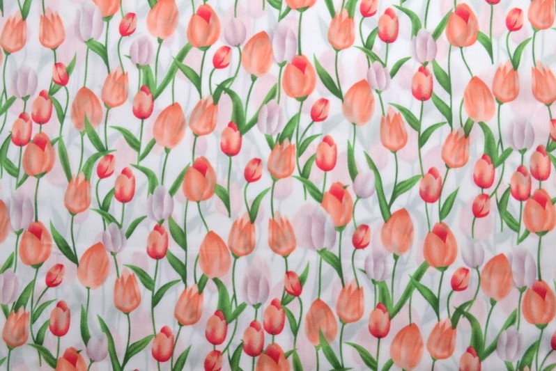 HVIDT VISKOSE STOF MED TULIPAN PRINT – LET FALD & ELEGANT MAT GLANS