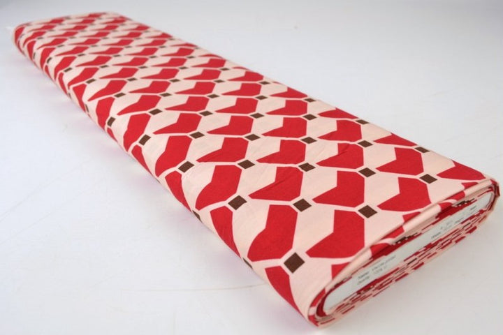 RÅHVIDT VISKOSE STOF MED RØDT GEOMETRISK PRINT – LET FALD & ELEGANT MAT GLANS