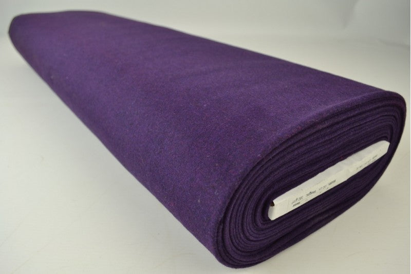 LILLA SLIDTÆRK OG BLØD ULD/POLYESTER STOF