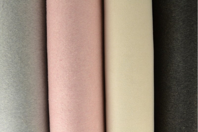 GRØN TUNG ULDSTOF TIL FRAKKER & JAKKER – 600 G/M² & TENCEL-BLØDHED